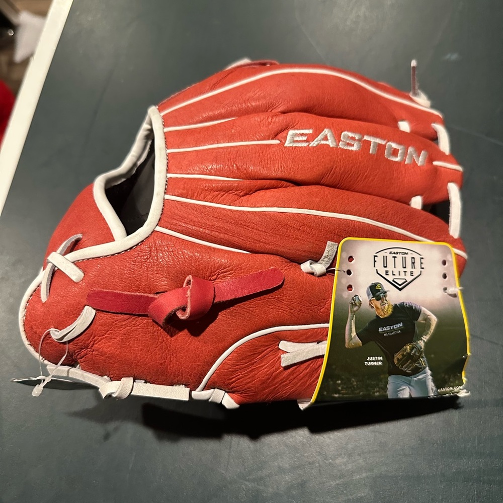 Left handed Easton Future Elite